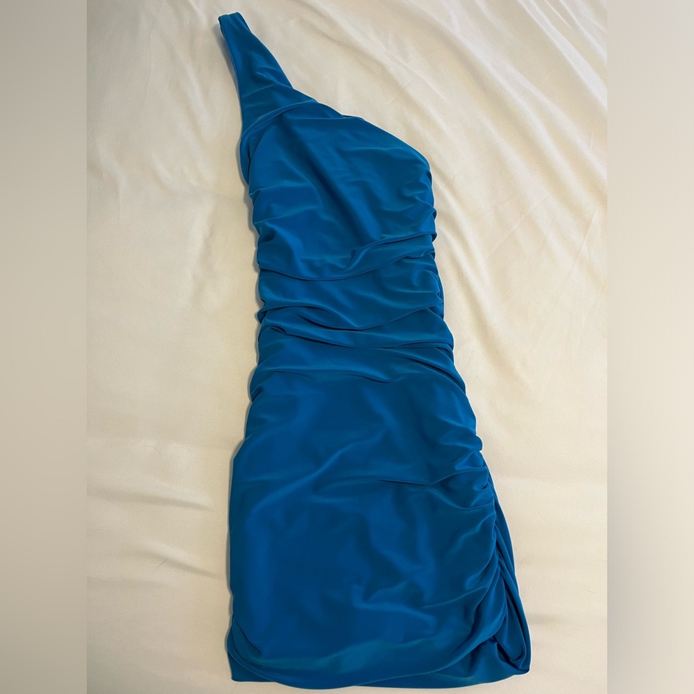 Etiquette Boutique blue ruched mini dress